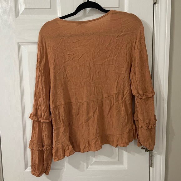 Flowy Boho Long Sleev Button Up Blouse with V Neck - Picture 2 of 4